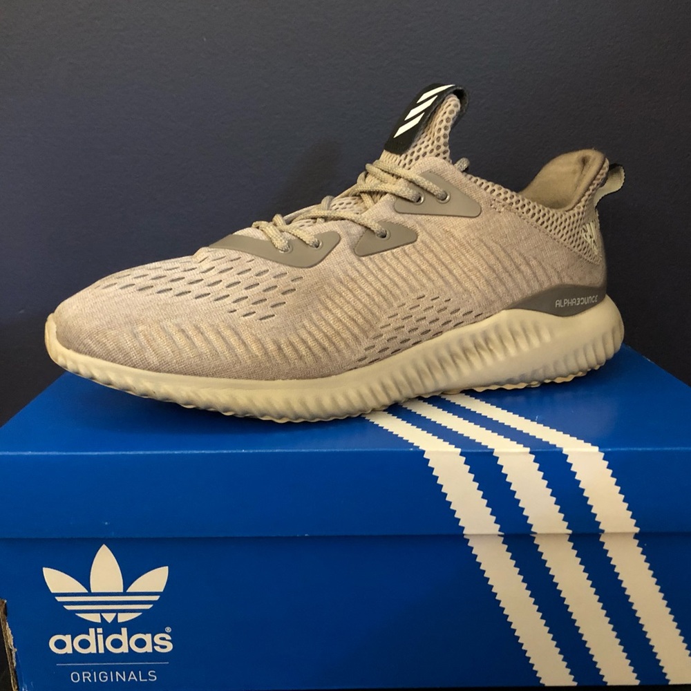 🌵Men’s Adidas Alphabounce EM ‘Desert Tan’🌵